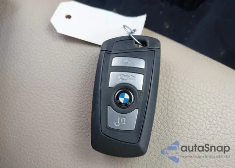 2011 BMW 535I xDrive z USA, uszkodzony, nr VIN WBAFU7C56BC871076